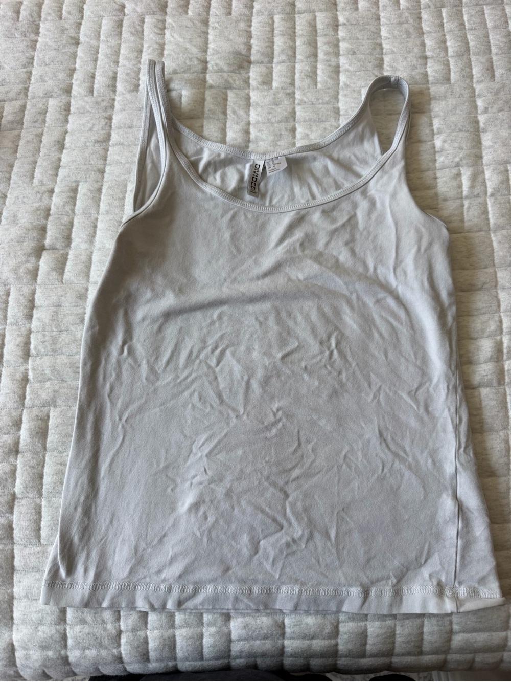 Divided Light White Scoop Neck Tank Top